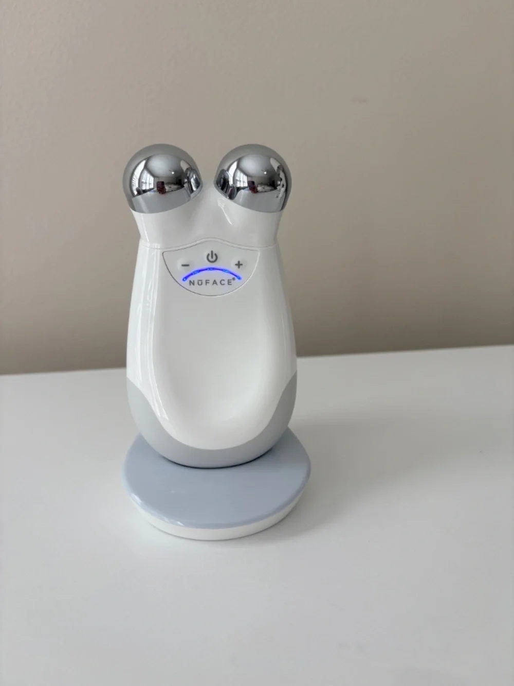 NuFACE Trinity Facial Toning Device + ELE Lip & Eye Attachment + NEW Gel Set